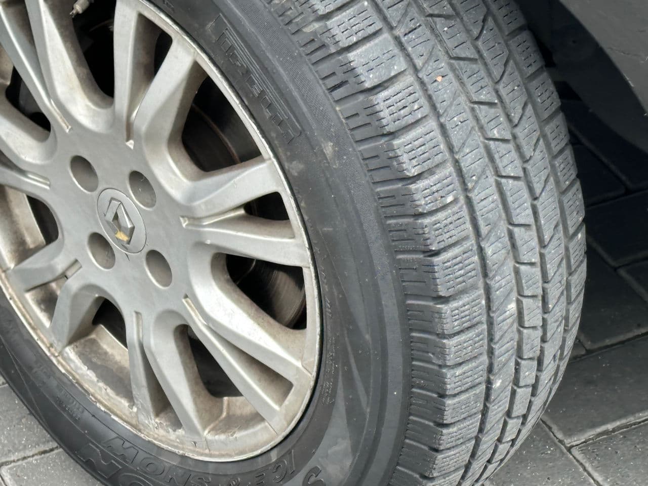 2009 Renault Grand Scenic — Miniatură 17