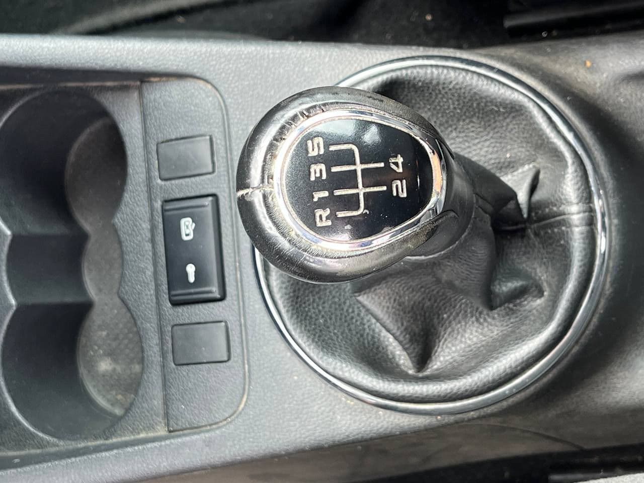 2011 Skoda Fabia — Miniatură 10