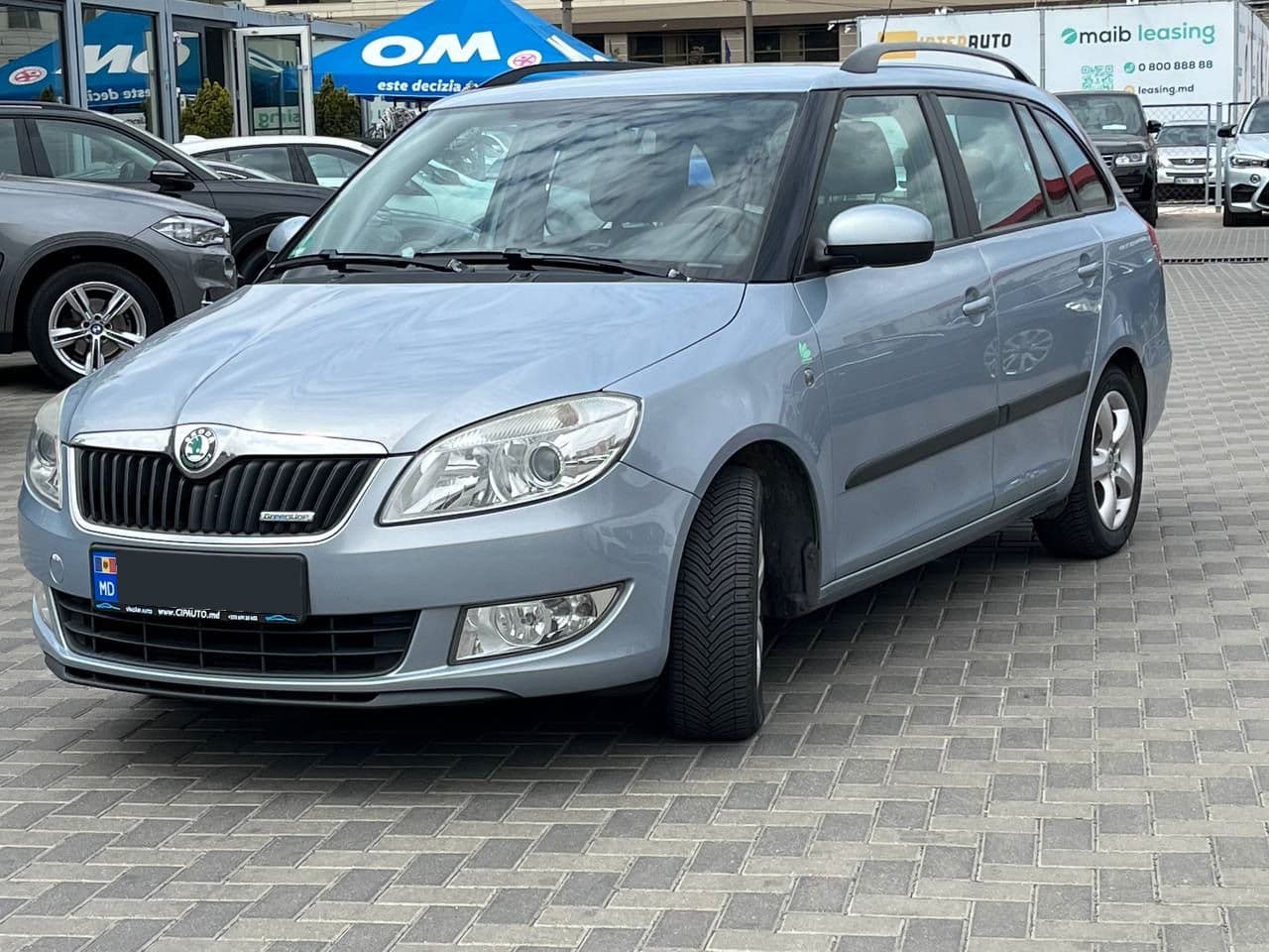 2011 Skoda Fabia — Miniatură 3