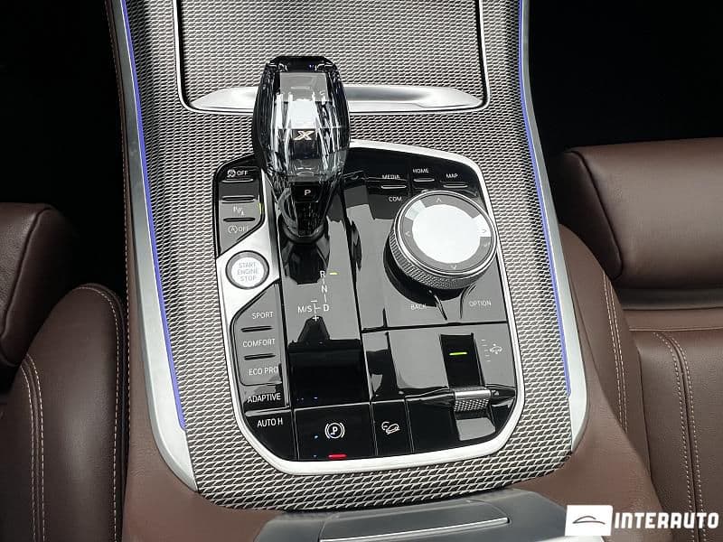 BMW X5 2.5D 2021 — Миниатюра 12
