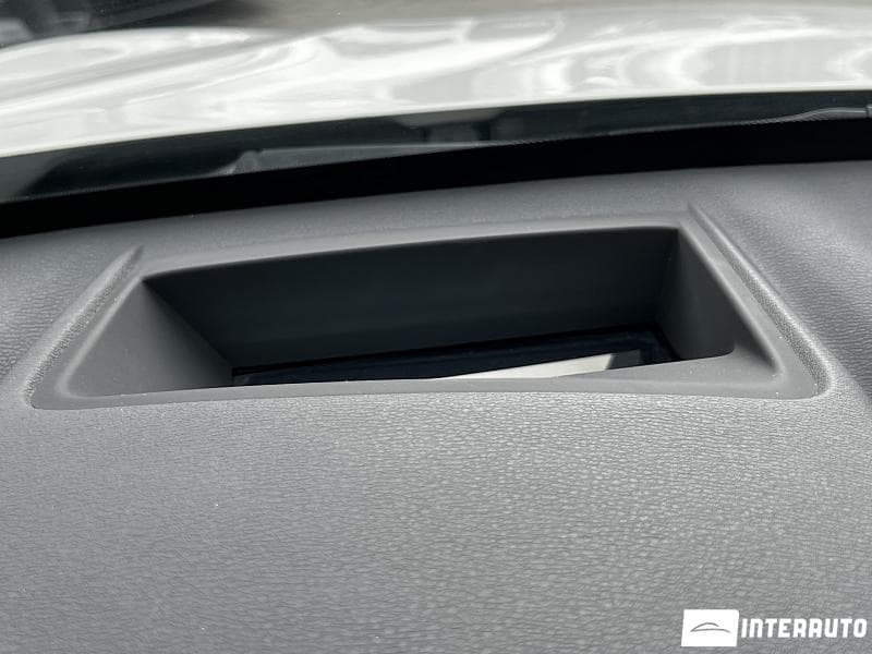 BMW X1 2.0D 2017 — Миниатюра 8
