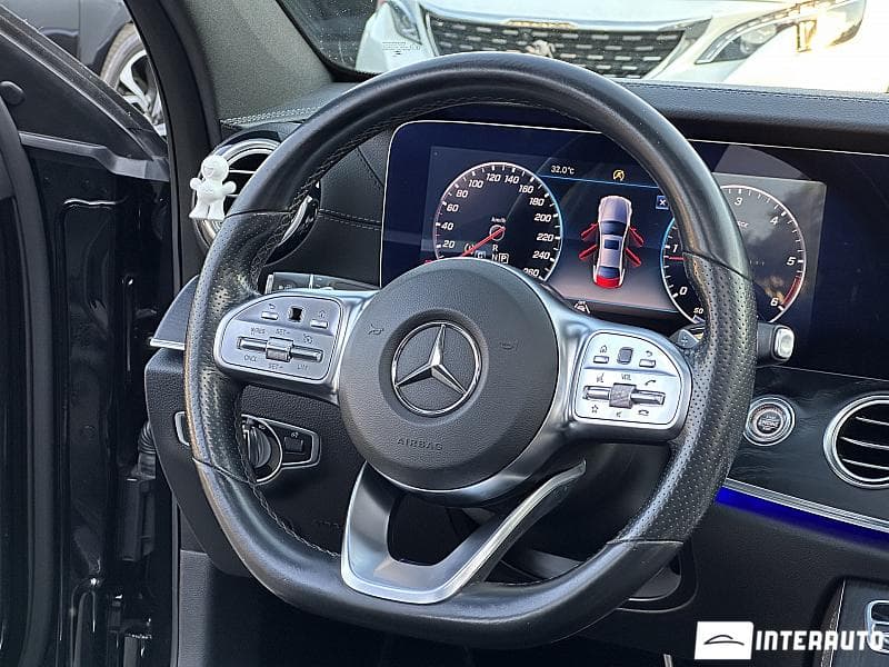 2020 Mercedes E 220 — Miniatură 7