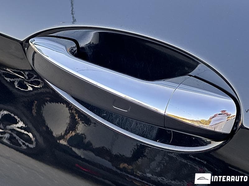 2020 Mercedes E 220 — Miniatură 17
