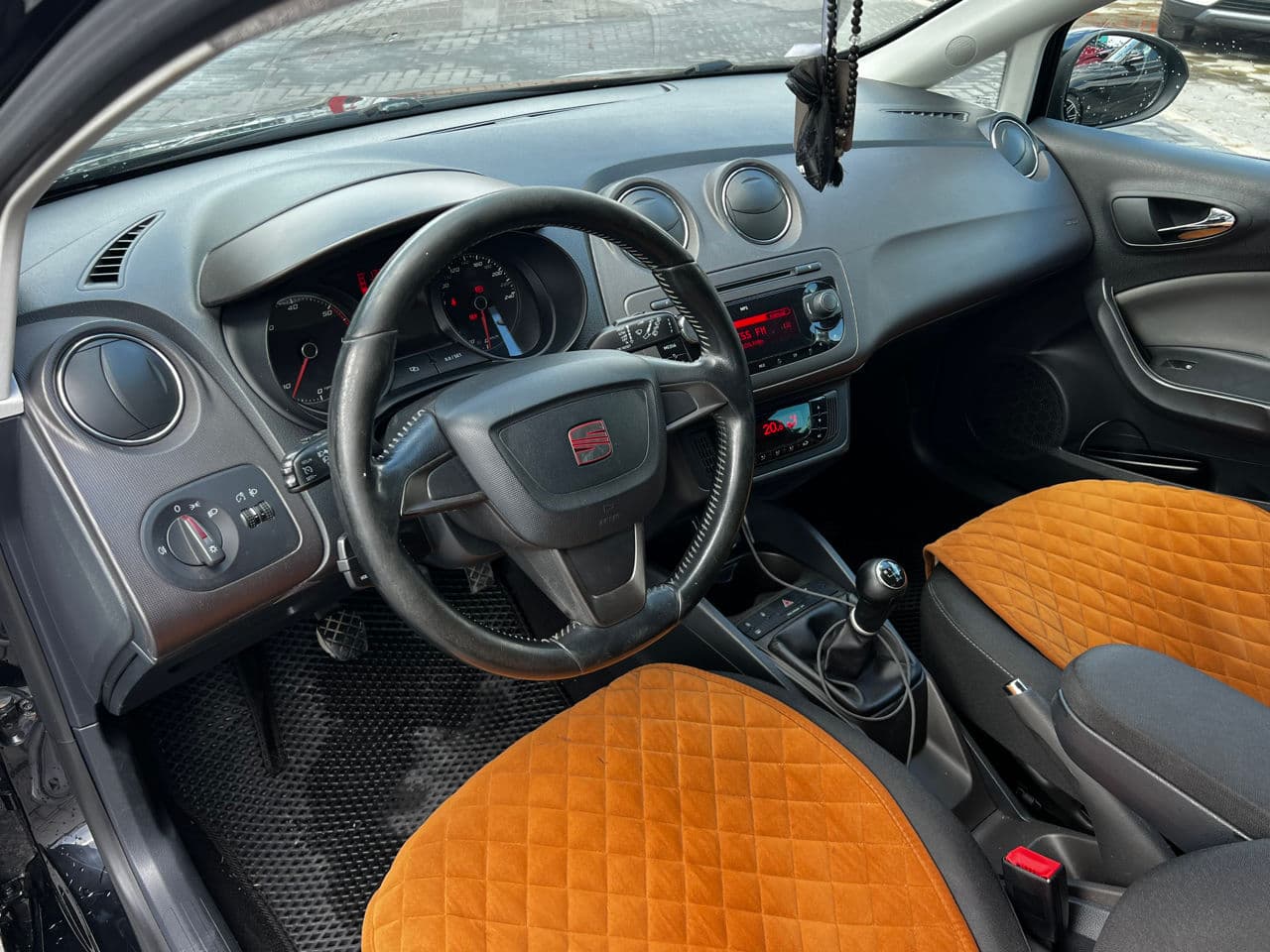 2012 Seat Ibiza — Miniatură 5