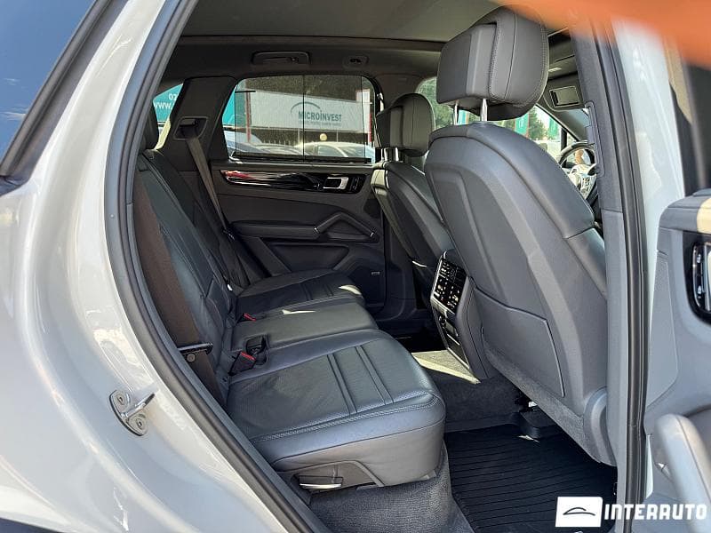 2019 Porsche Cayenne — Miniatură 16