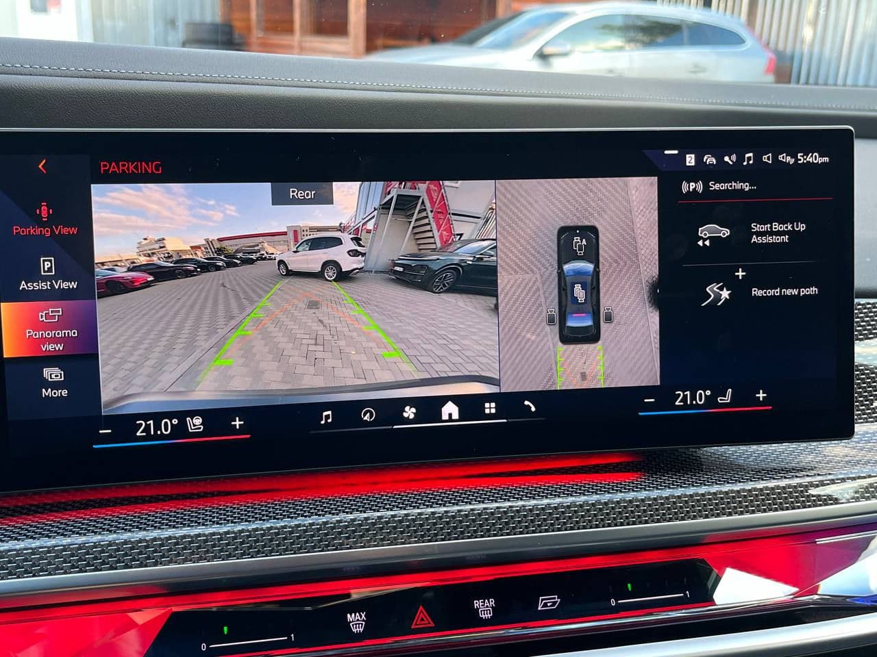 2023 BMW 740 — Miniatură 14