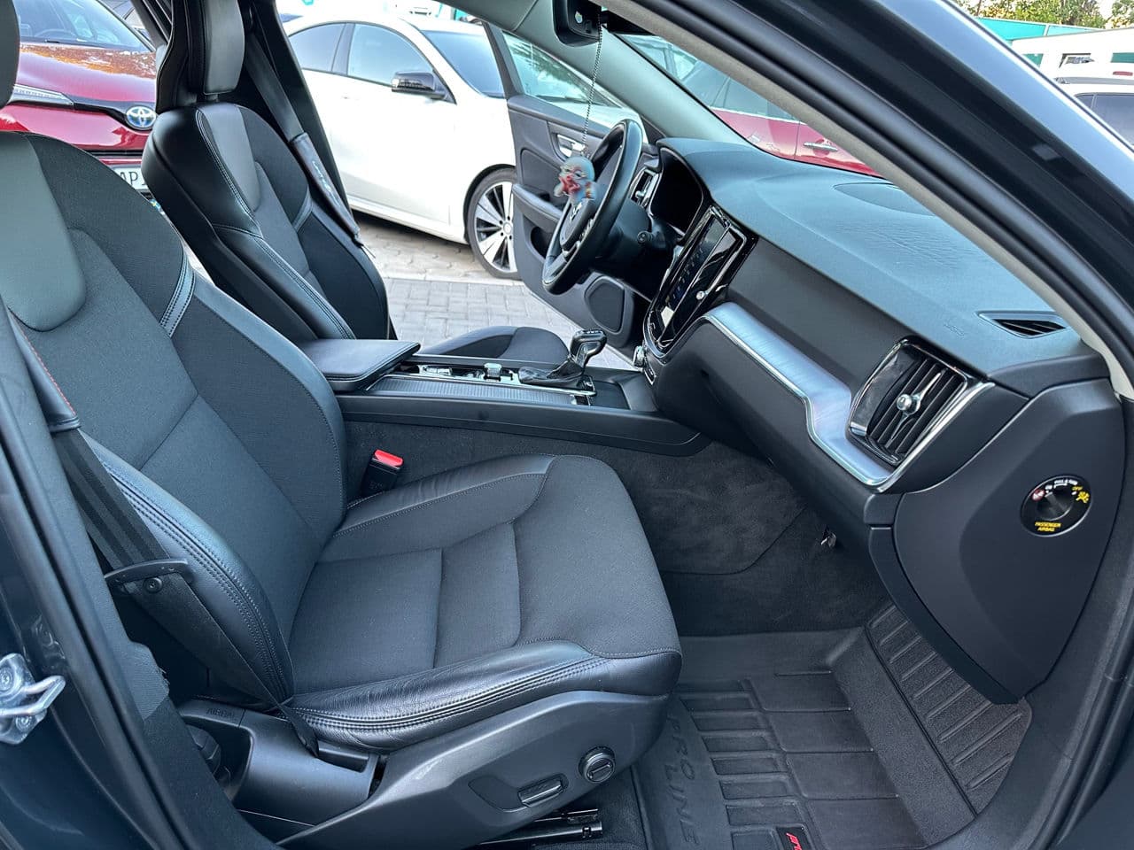 2019 Volvo V 60 — Miniatură 6