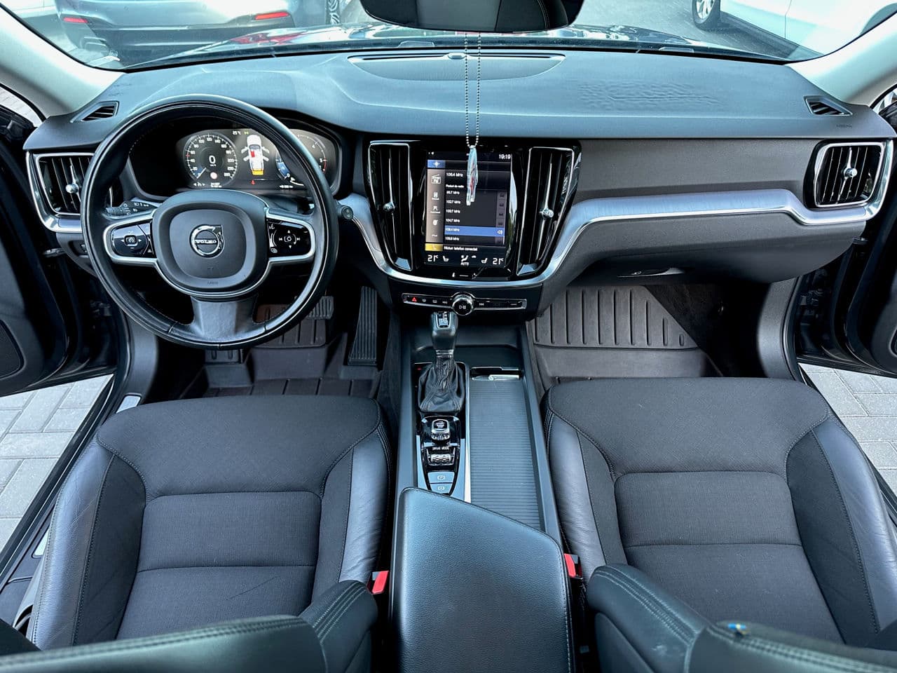 2019 Volvo V 60 — Miniatură 9