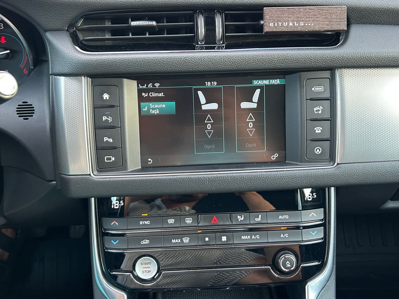 2015 Jaguar XF — Miniatură 15