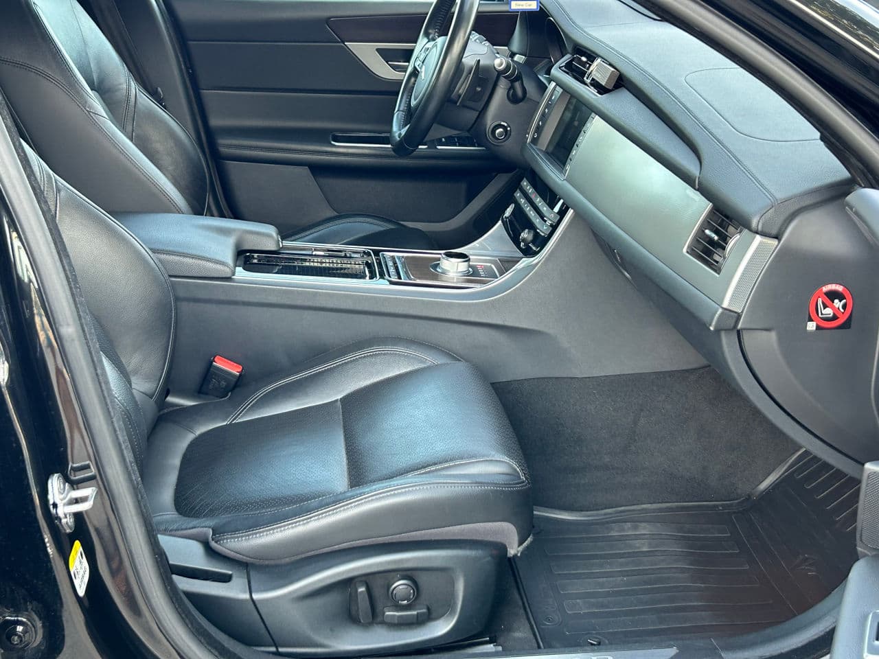 2015 Jaguar XF — Miniatură 18