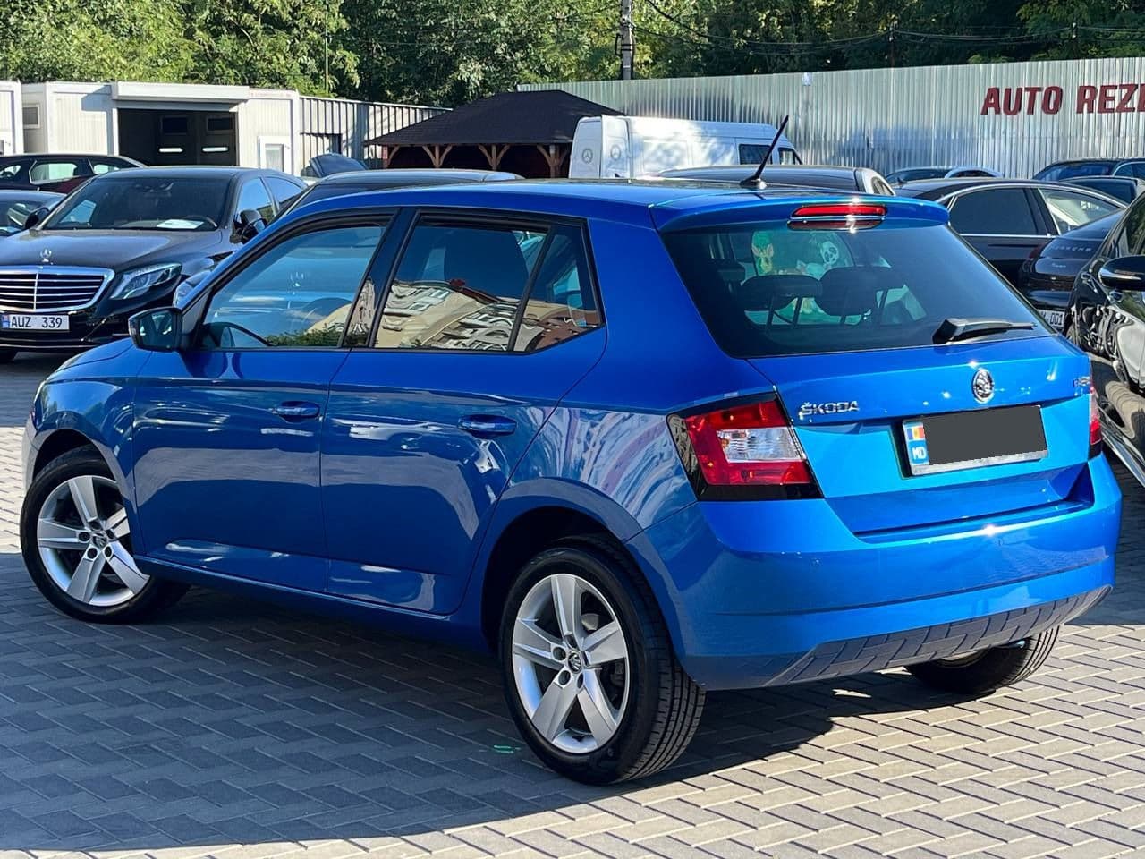2015 Skoda Fabia — Miniatură 2