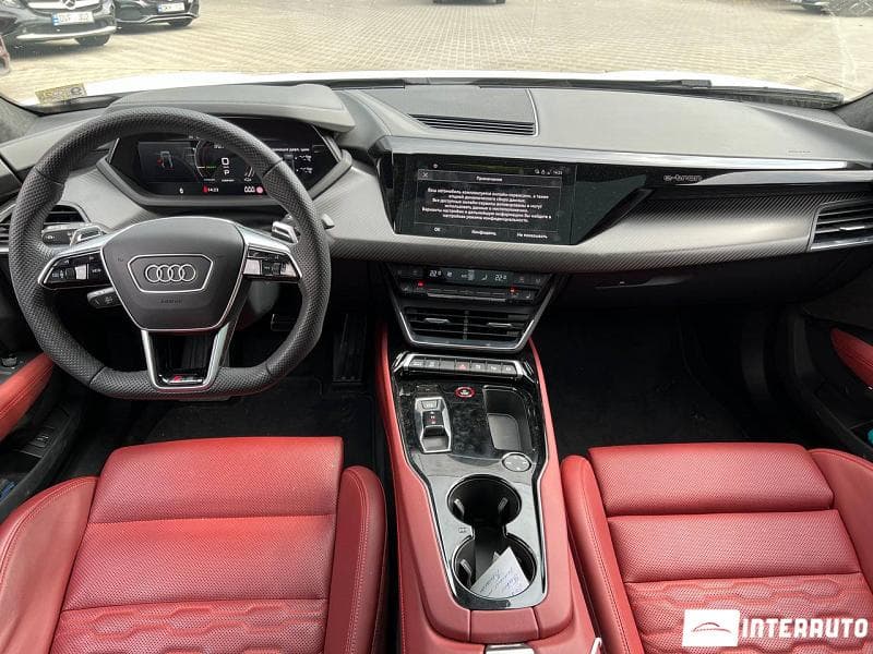 2023 Audi RS E-tron GT — Miniatură 8