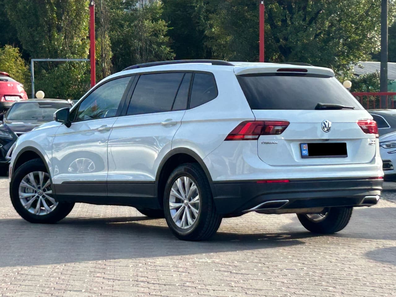 2017 Volkswagen Tiguan — Miniatură 2