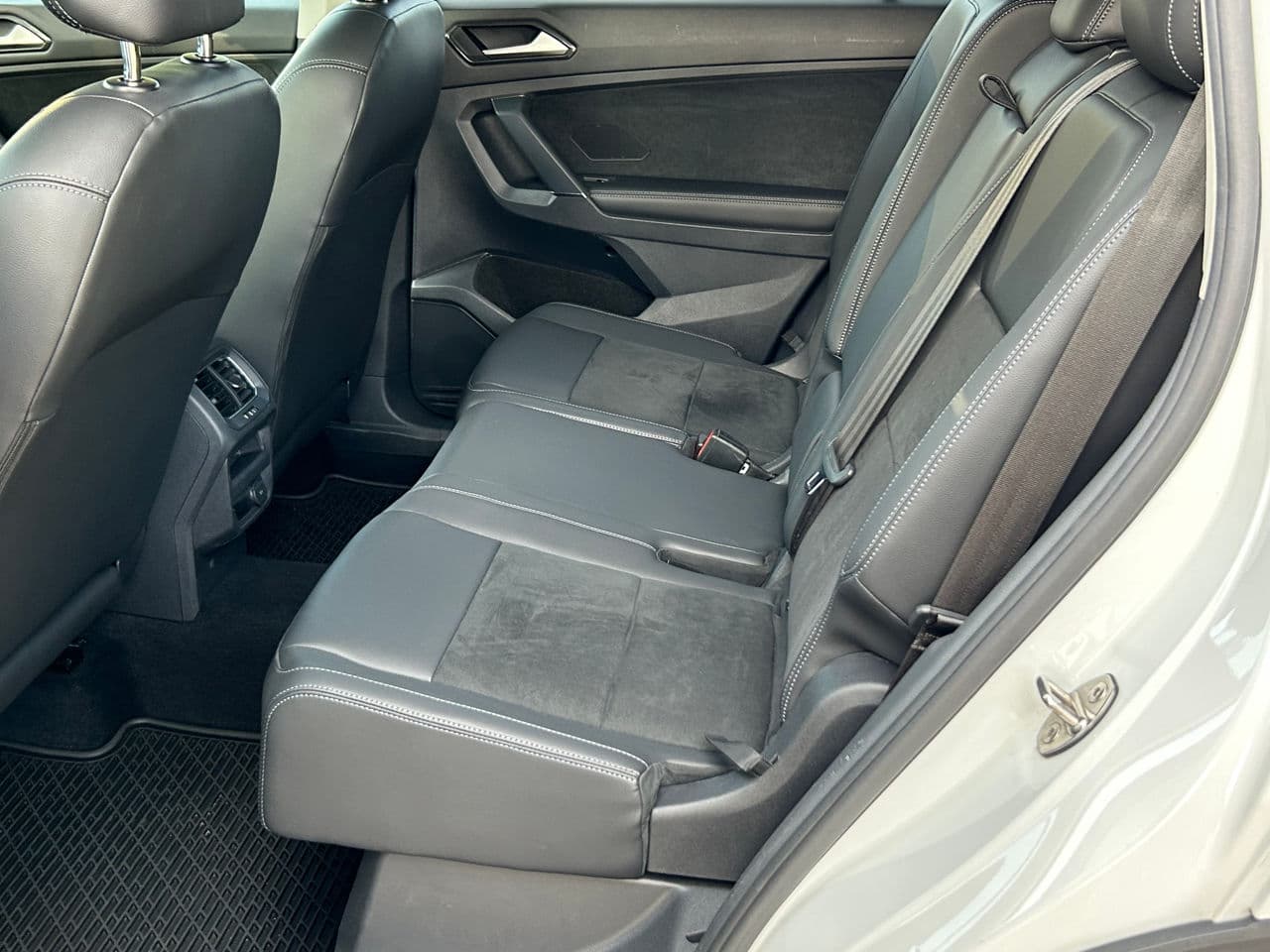 2017 Volkswagen Tiguan — Miniatură 16