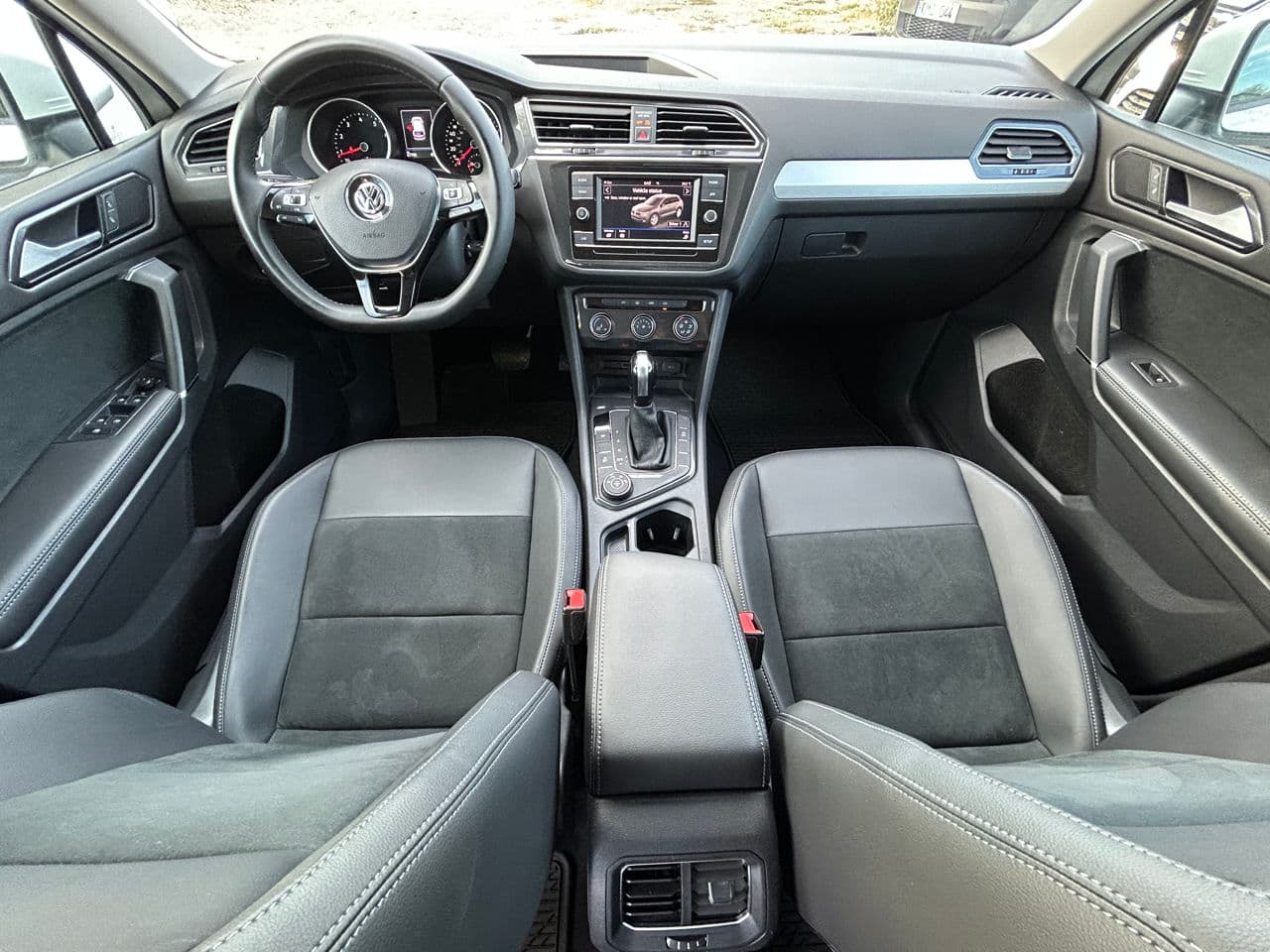 2017 Volkswagen Tiguan — Miniatură 7