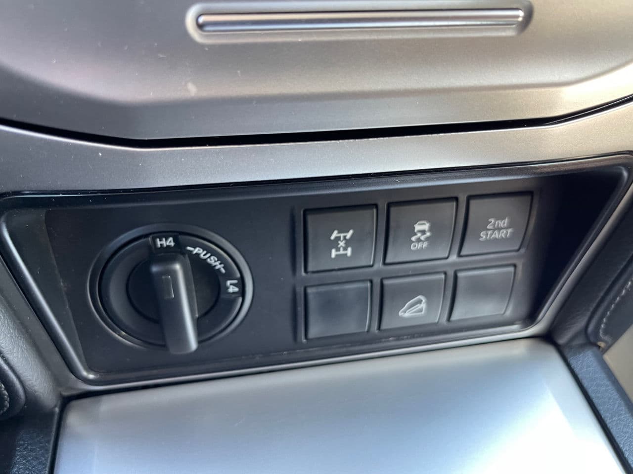 2018 Toyota Land Cruiser Prado — Miniatură 12