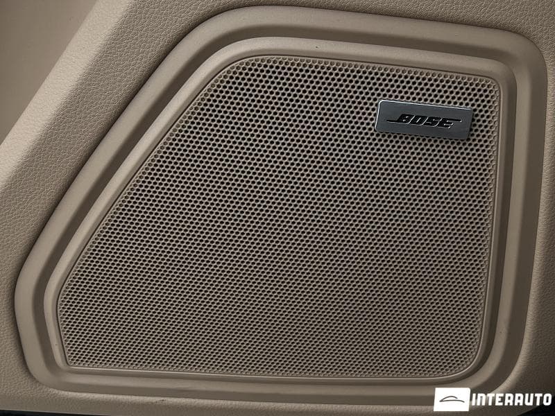 2022 Porsche Macan — Miniatură 9