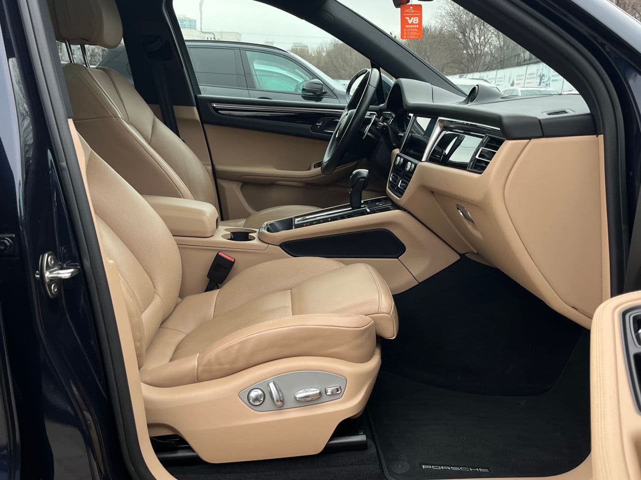 2022 Porsche Macan — Miniatură 18