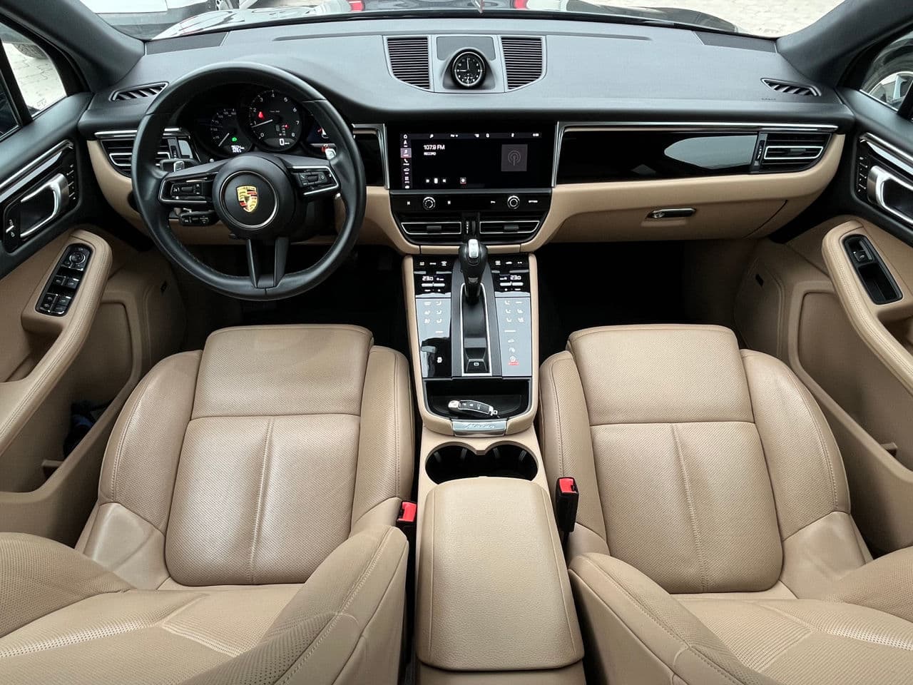 2022 Porsche Macan — Miniatură 10