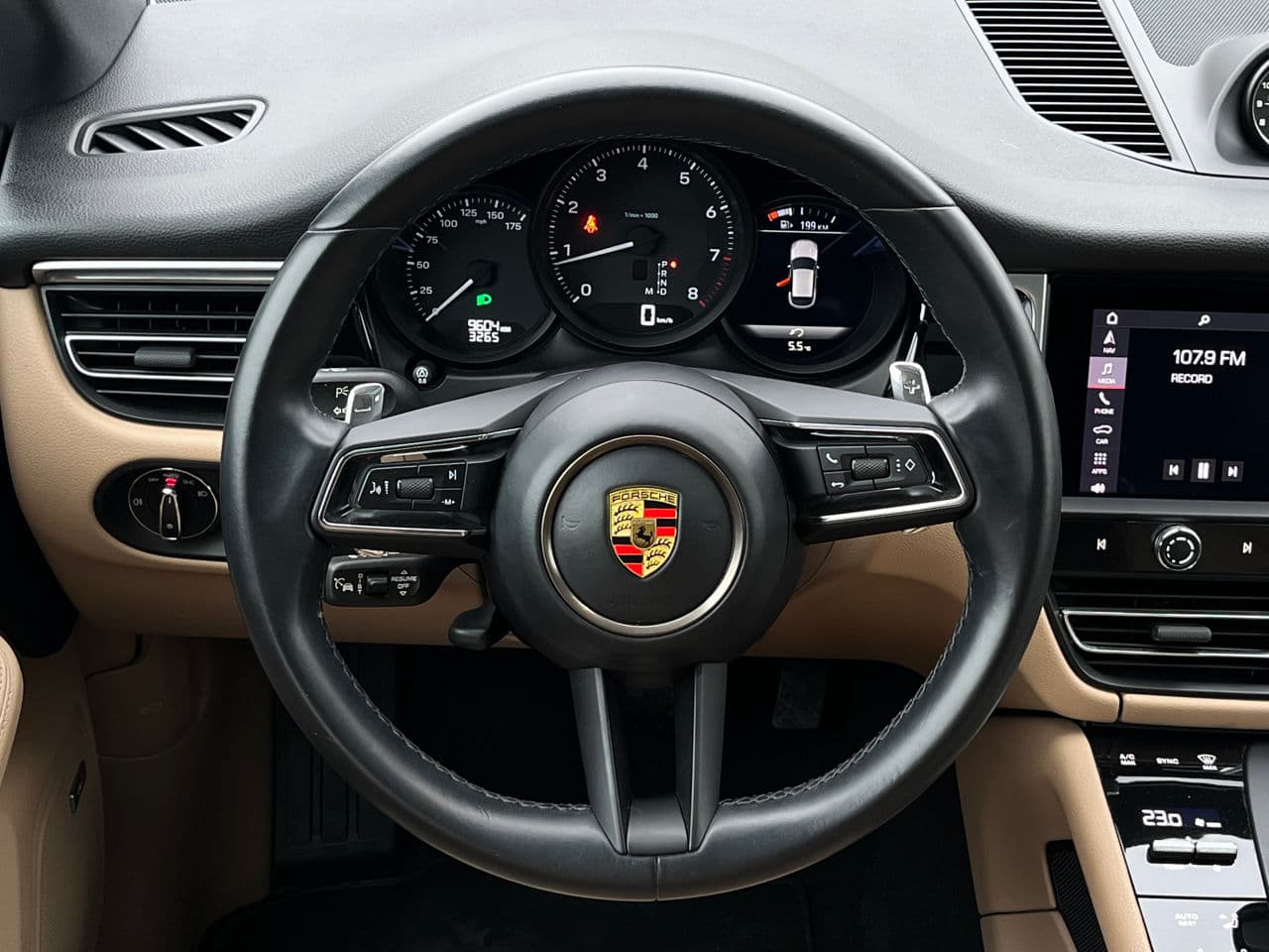 2022 Porsche Macan — Miniatură 12