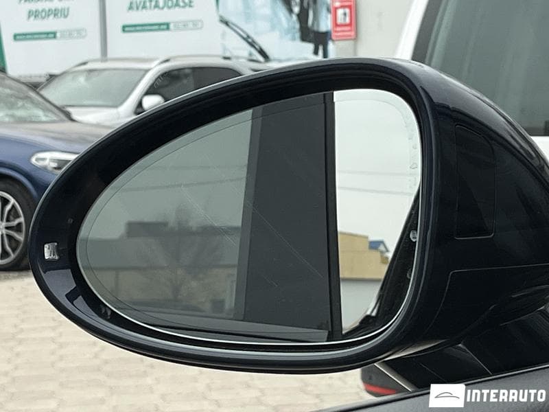 2022 Porsche Macan — Miniatură 5