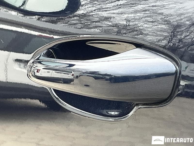 2022 Porsche Macan — Miniatură 6