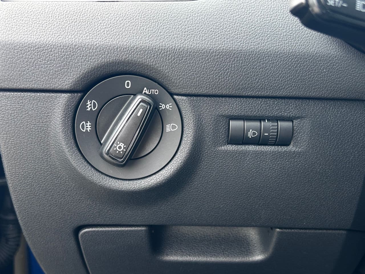 2014 Skoda Octavia — Miniatură 8