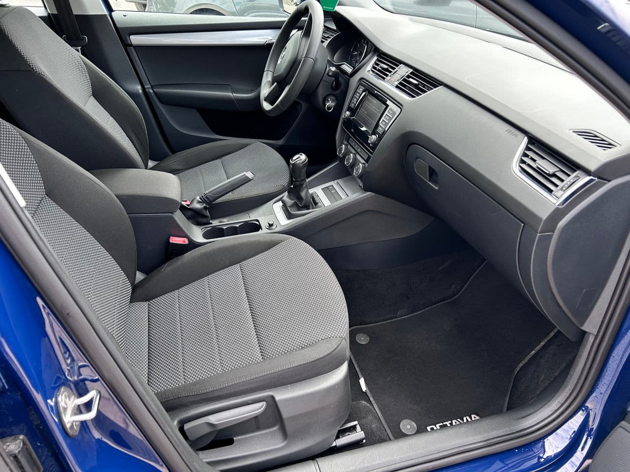 2014 Skoda Octavia — Miniatură 14