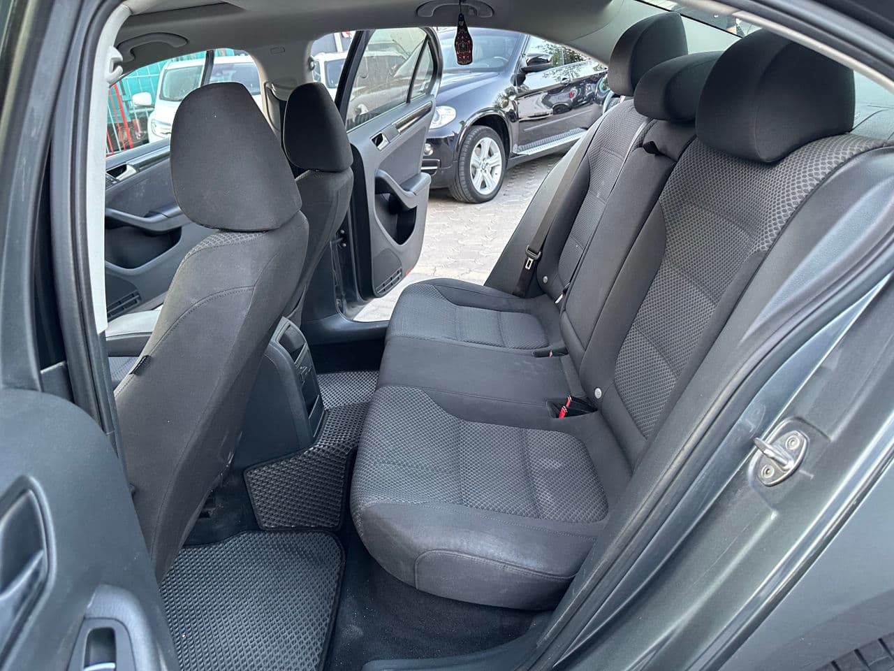 2016 Volkswagen Jetta — Miniatură 7