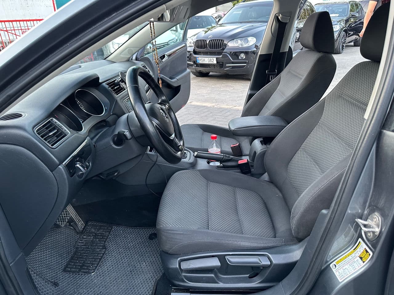 2016 Volkswagen Jetta — Miniatură 5