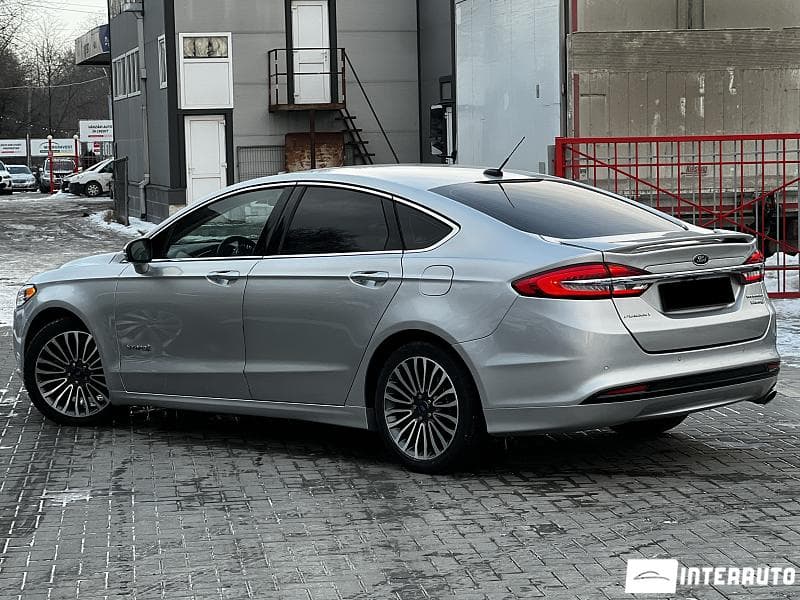 2017 Ford Fusion — Miniatură 4