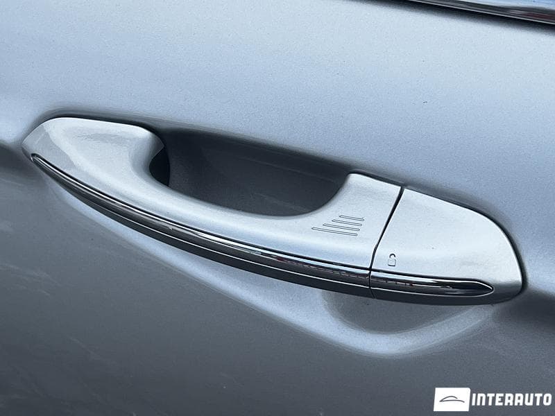 2017 Ford Fusion — Miniatură 18