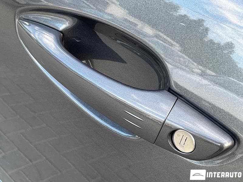 2019 Peugeot 5008 — Miniatură 6