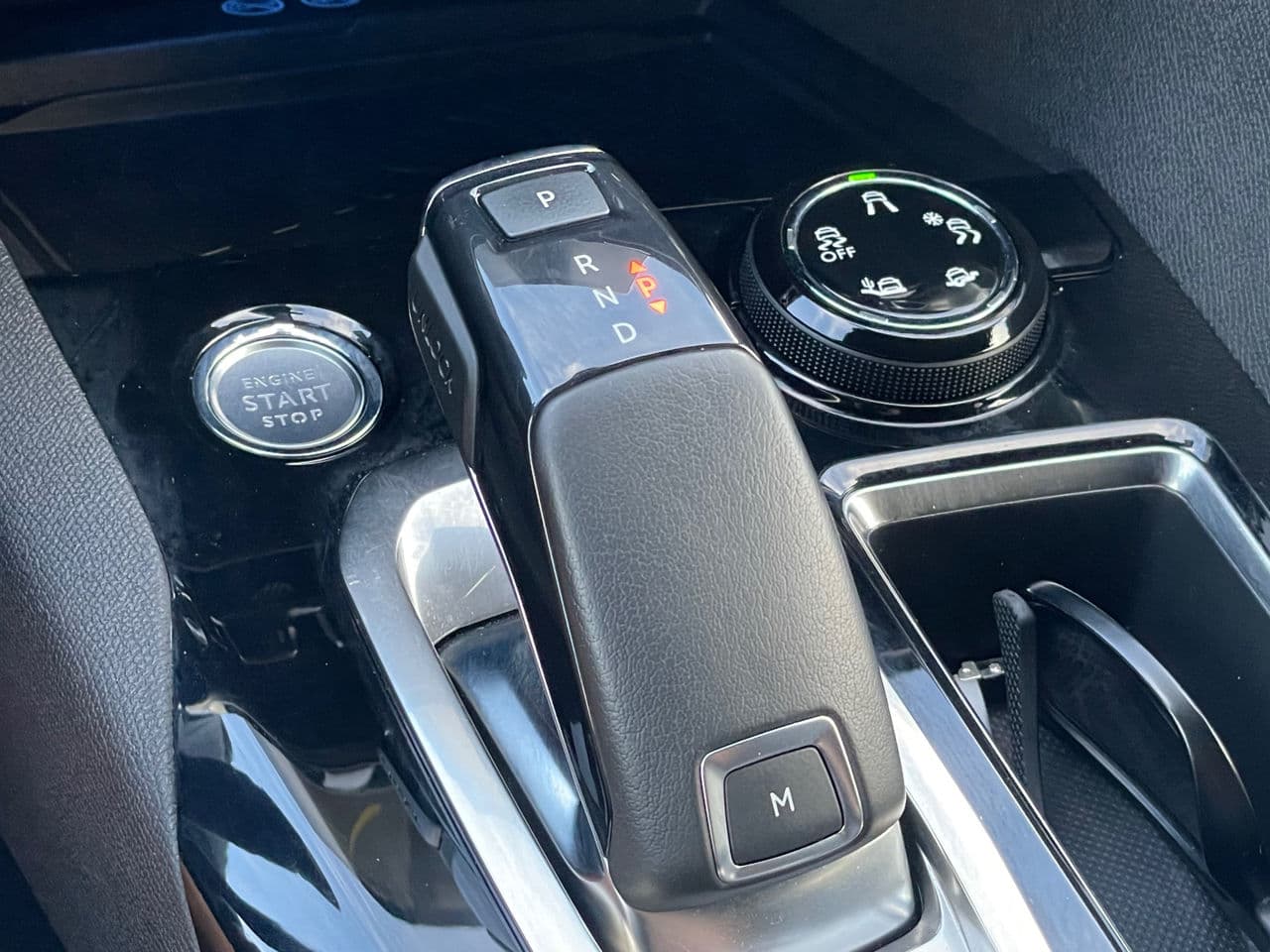 2019 Peugeot 5008 — Miniatură 16