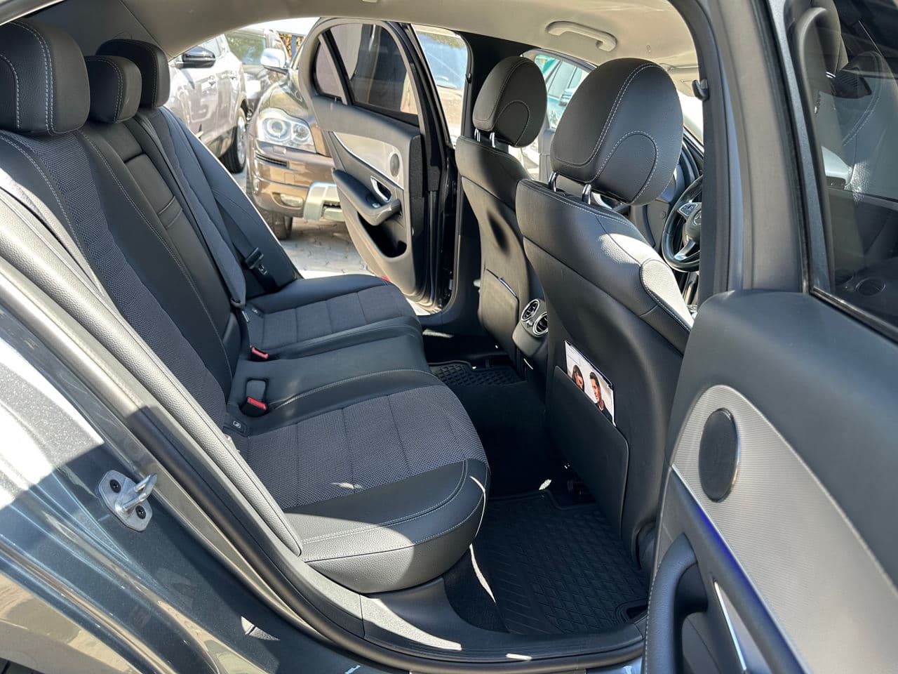 2018 Mercedes E 200 — Miniatură 16