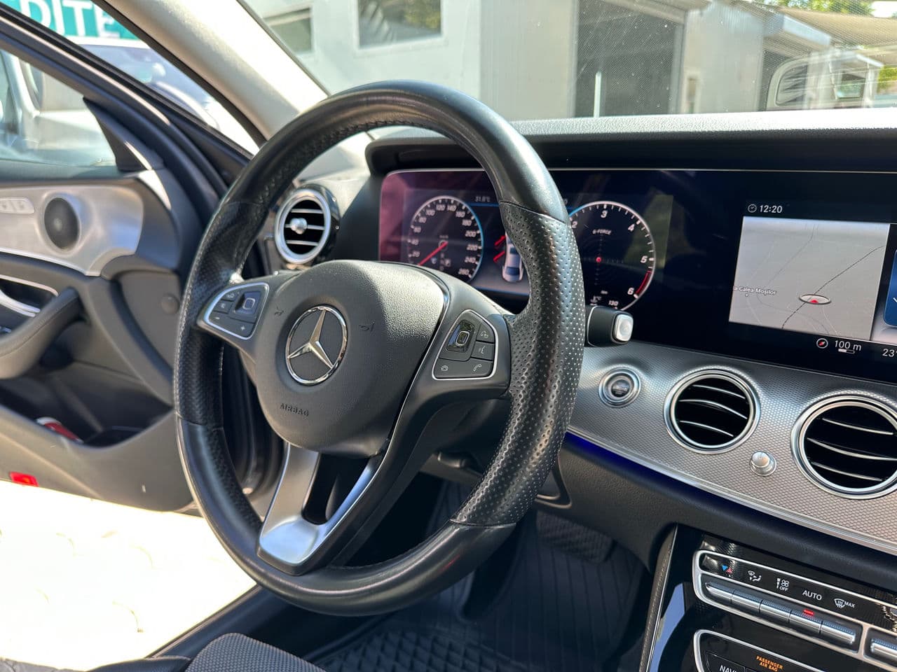 2018 Mercedes E 200 — Miniatură 7