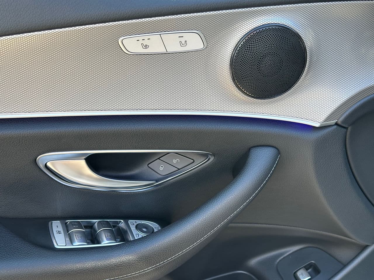 2018 Mercedes E 200 — Miniatură 14