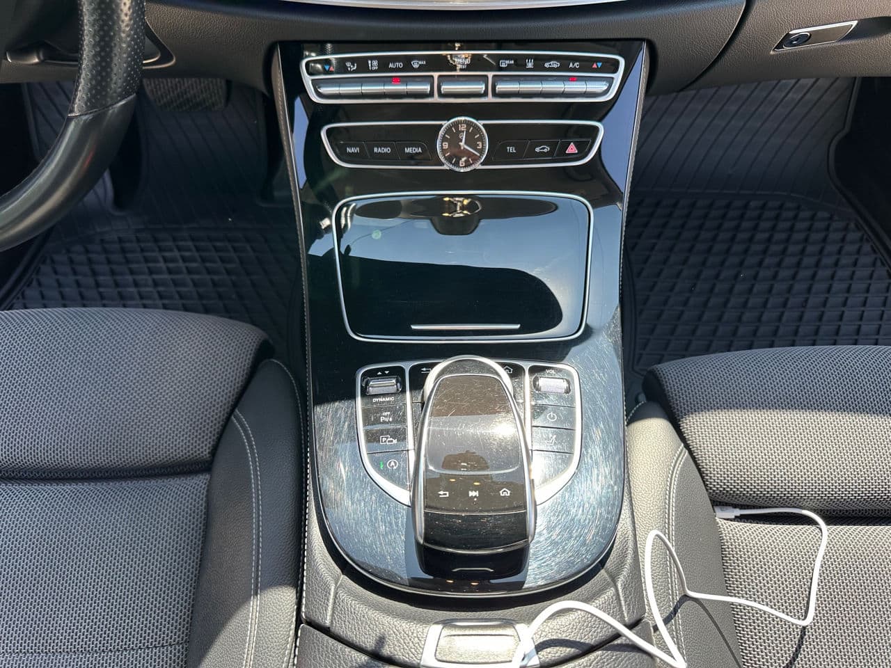 2018 Mercedes E 200 — Miniatură 11