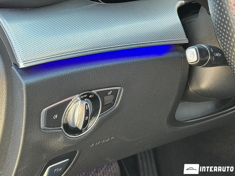 2018 Mercedes E 200 — Miniatură 13