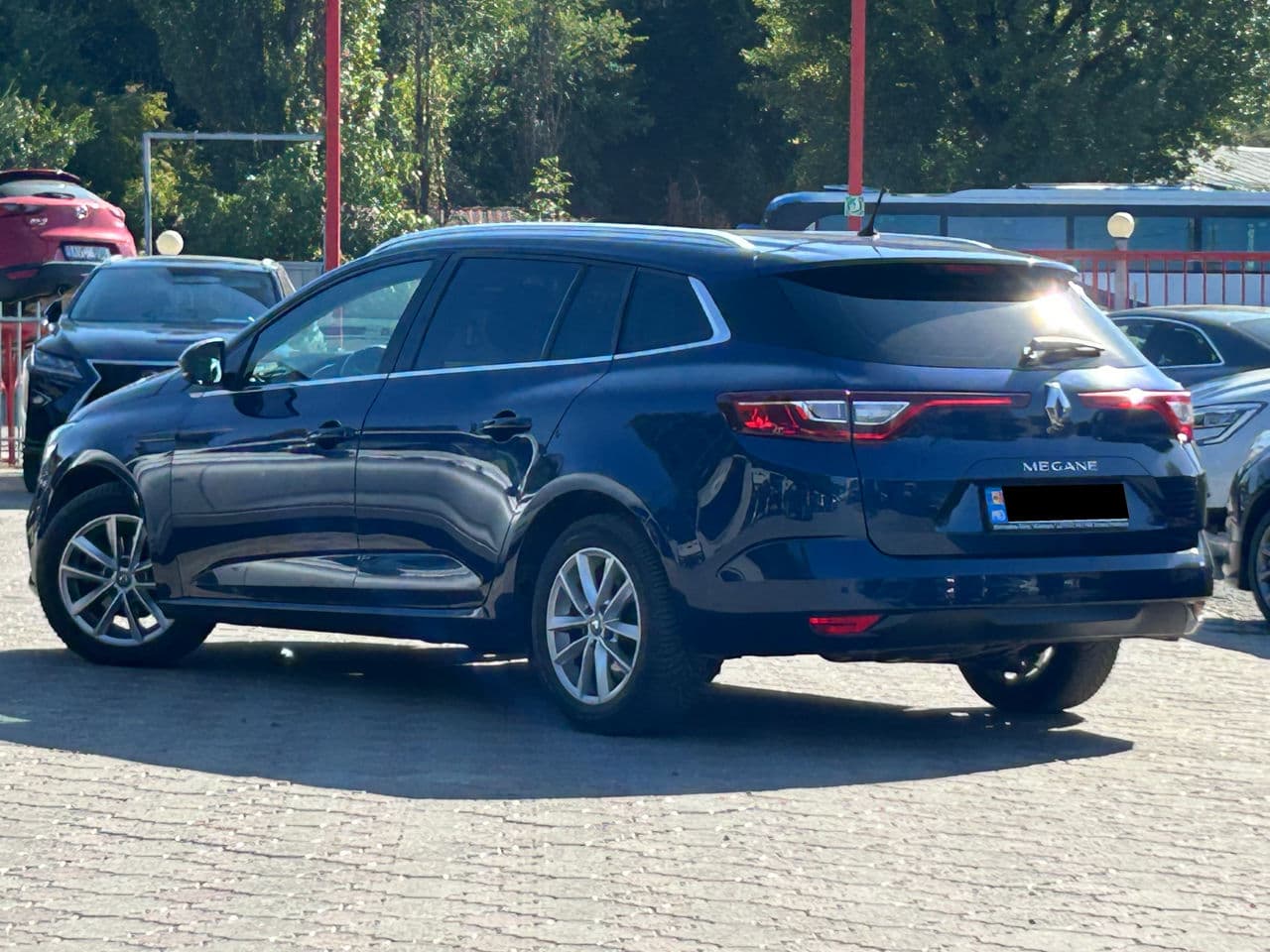 2019 Renault Megane — Miniatură 3