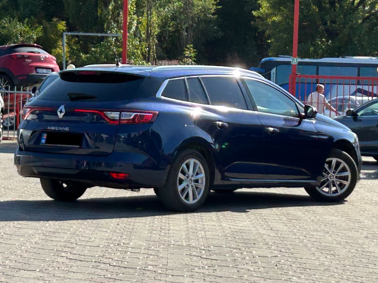 2019 Renault Megane — Miniatură 2