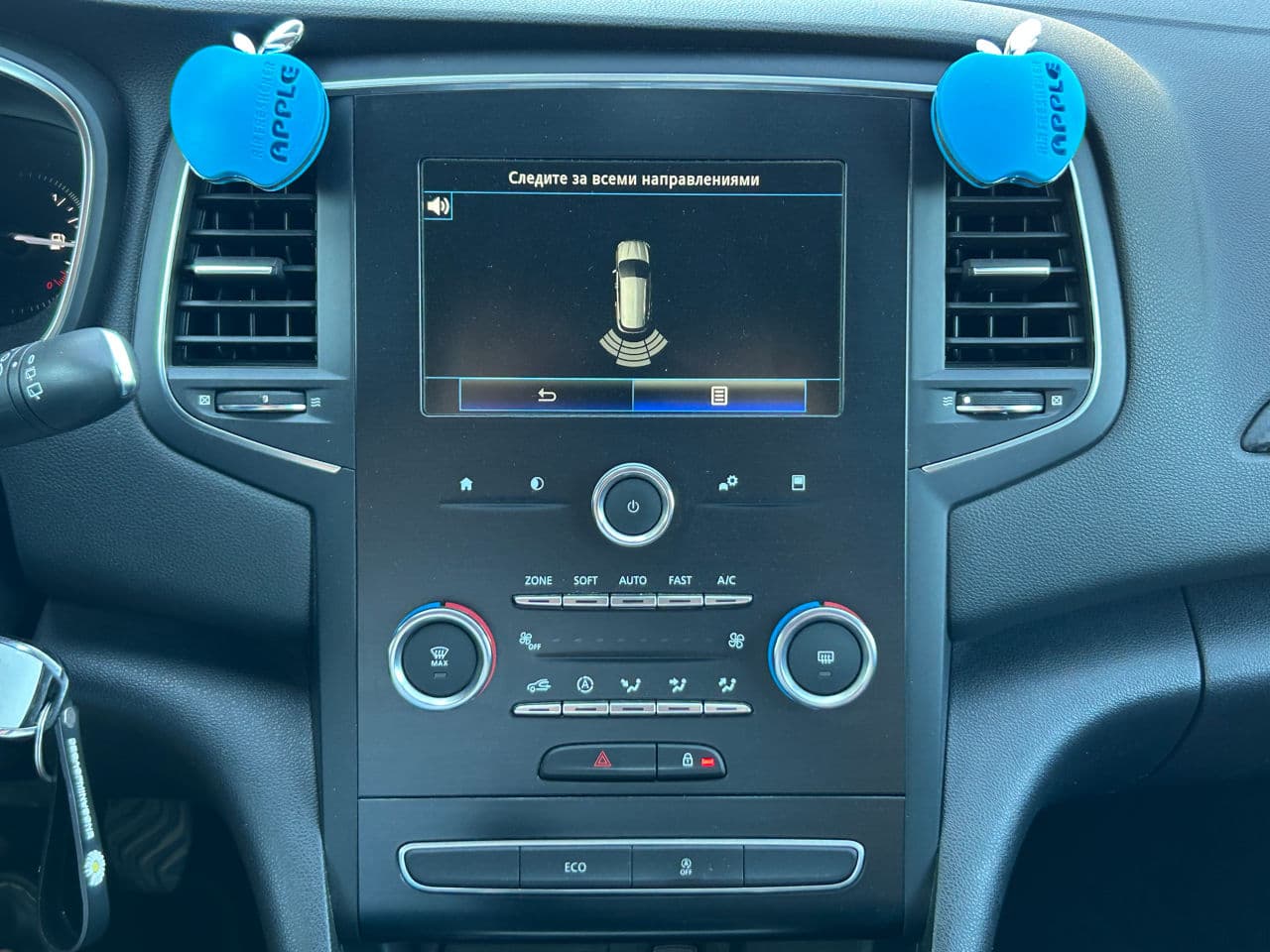 2019 Renault Megane — Miniatură 12