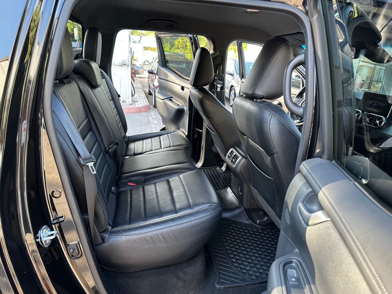 2017 Mercedes X 250d — Miniatură 16