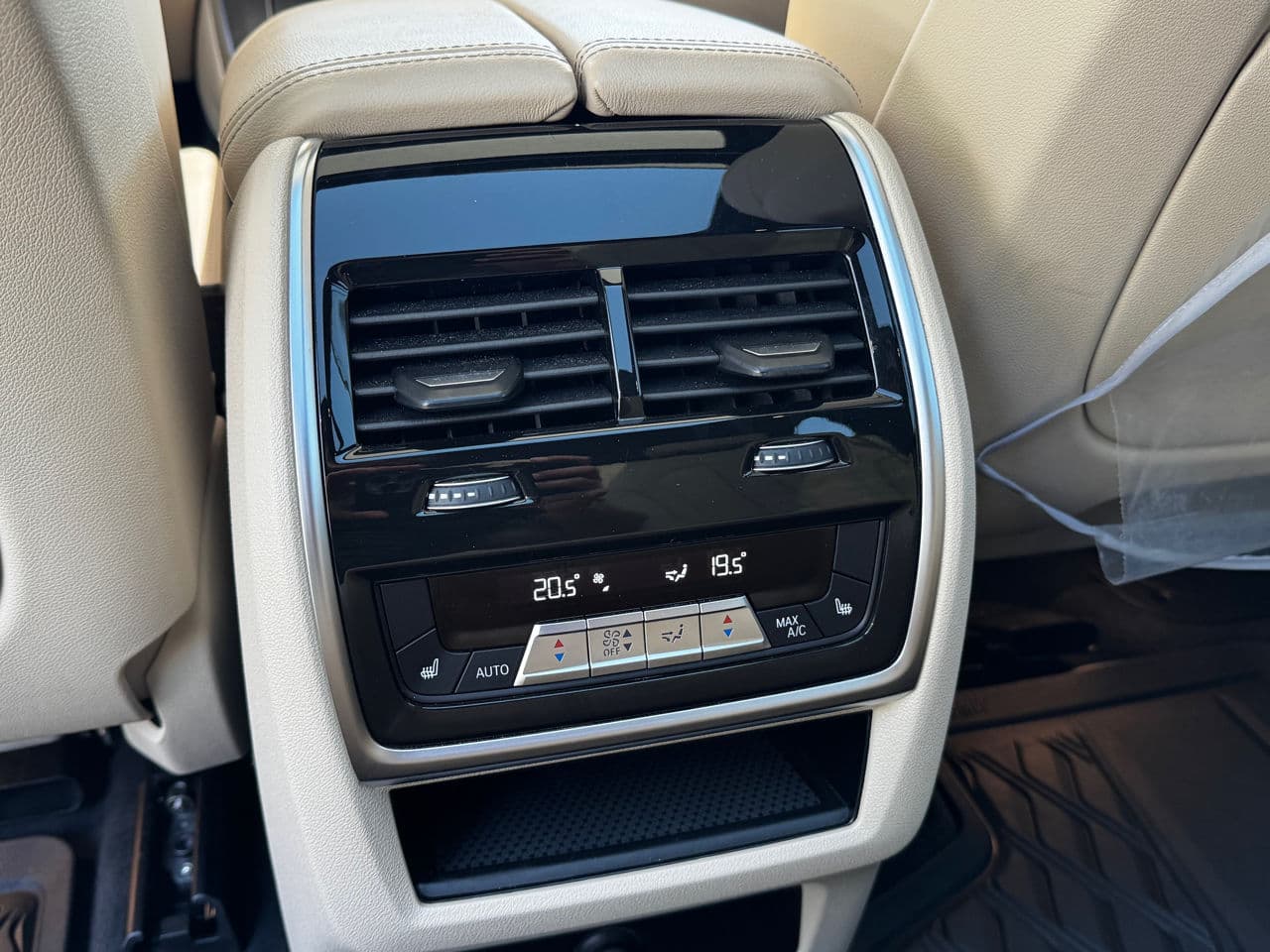 2021 BMW X5 4.5e — Miniatură 18
