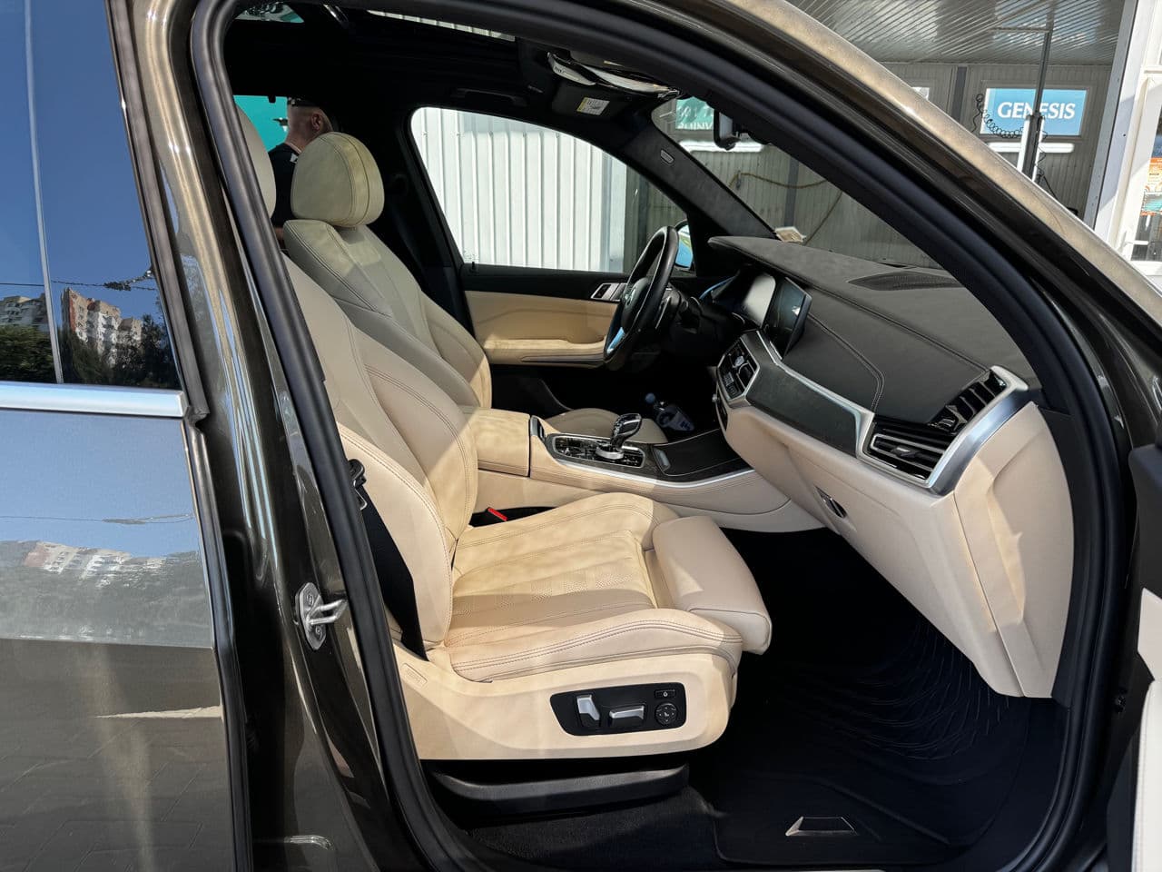 2021 BMW X5 4.5e — Miniatură 5