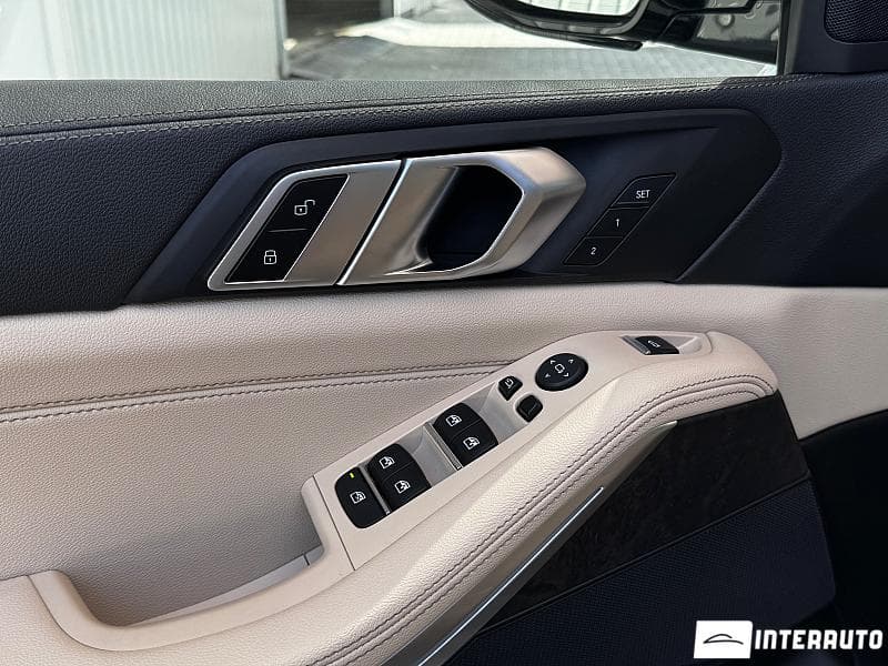 2021 BMW X5 4.5e — Miniatură 16