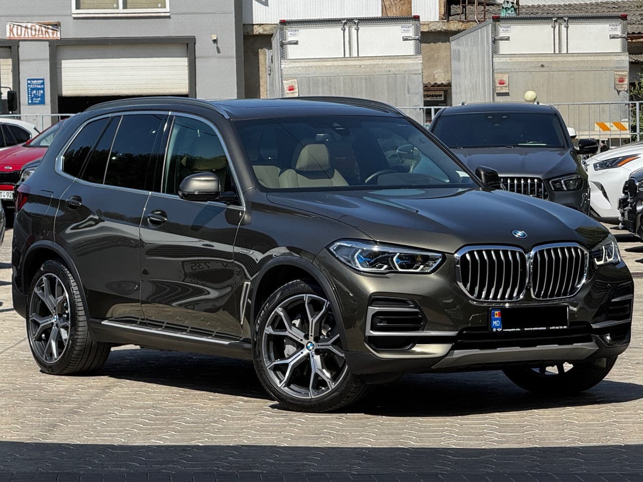 2021 BMW X5 4.5e — Miniatură 2