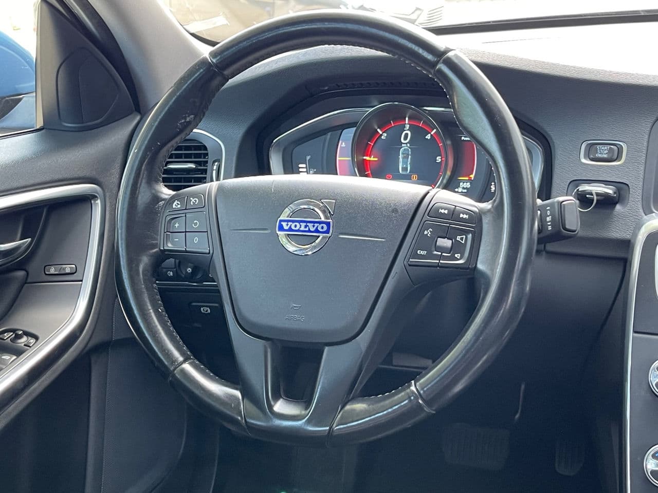 Volvo S 60 2015 — Миниатюра 6