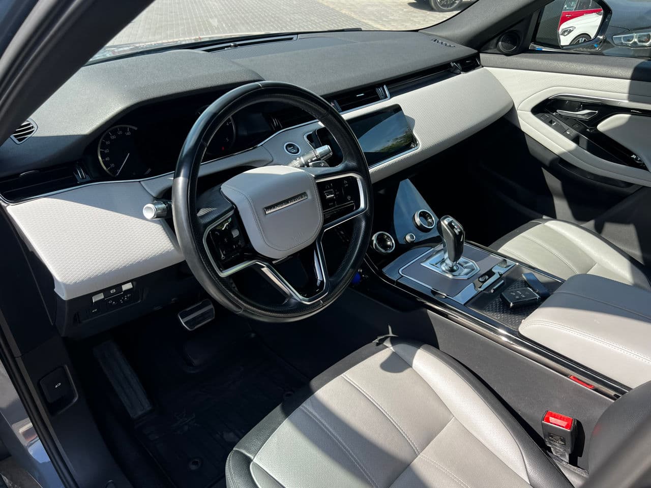 2022 Land Rover Range Rover Evoque — Miniatură 6
