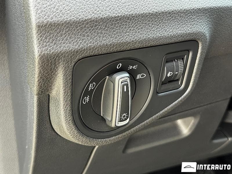 2016 Volkswagen Golf Sport Van — Miniatură 15